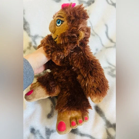 “Miss Bigfoot Shesquatch” Sasquatch 12” Plush Toy - EUC - Picture 6 of 8